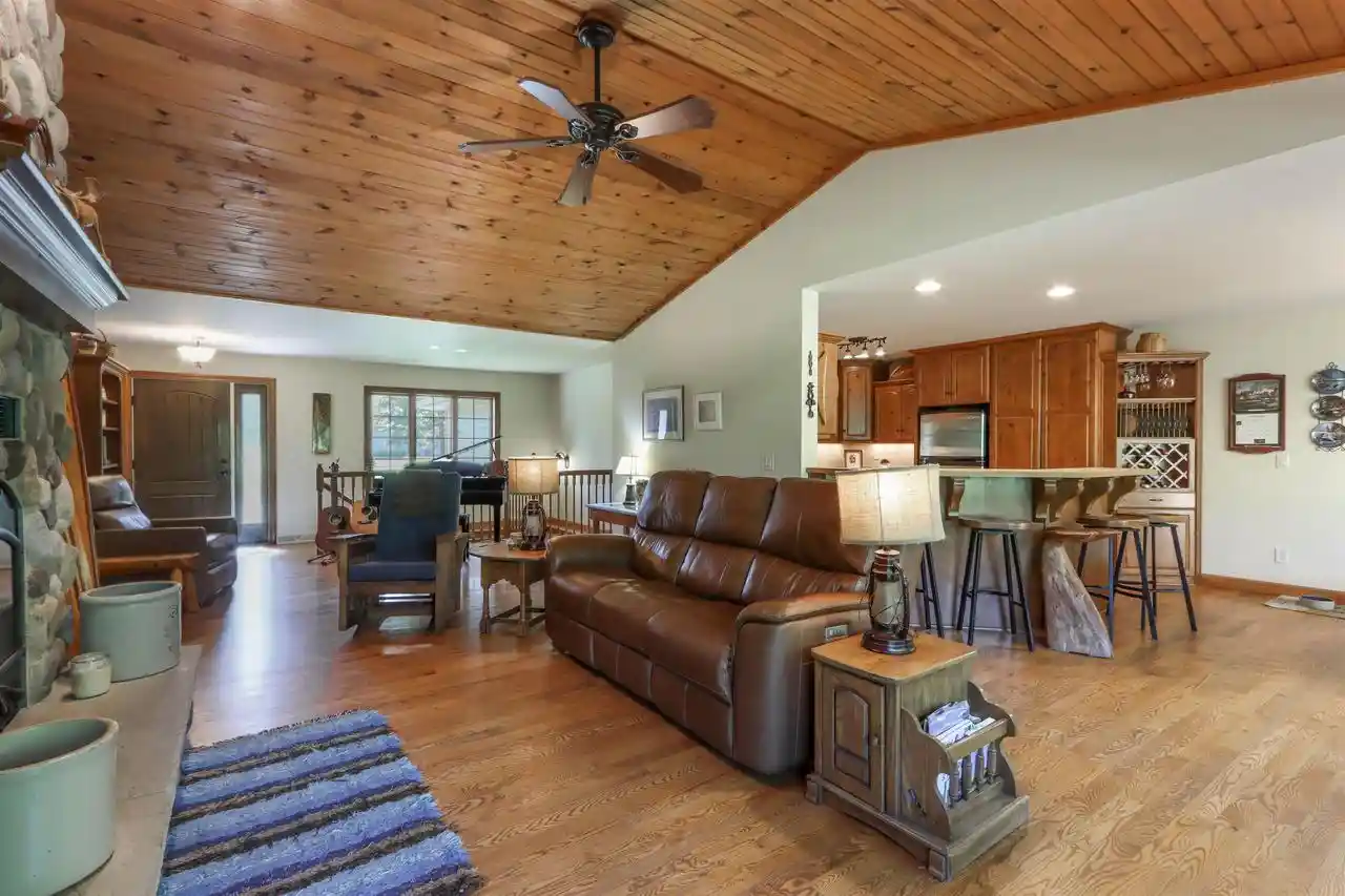 Homes for sale in Waupaca, WI | E3093 High Point Ridge Dr Dr, Waupaca, WI 54981 | MLS# 50327025