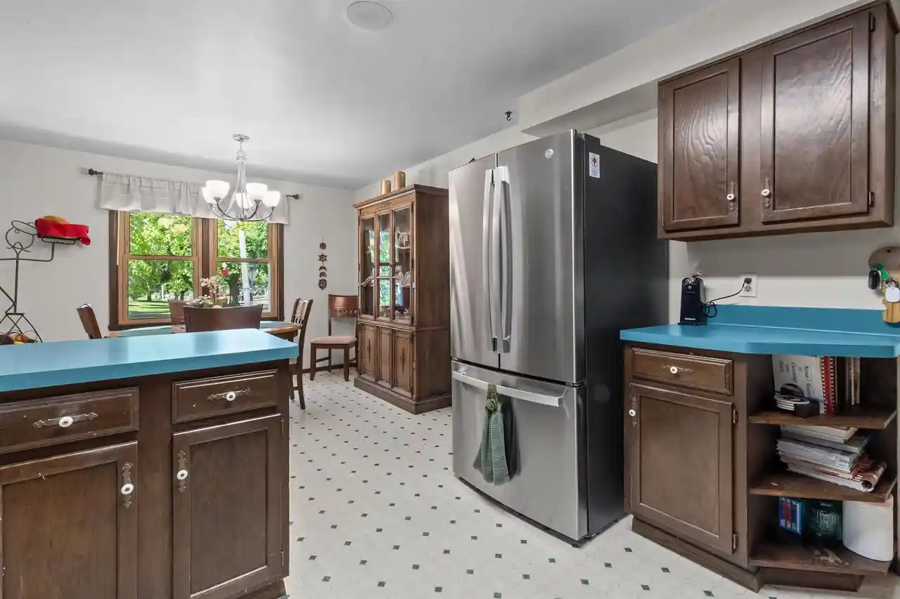 Homes for sale in Appleton, WI | 2416 N Elinor Street Street, Appleton, WI 54914 | MLS# 50327023