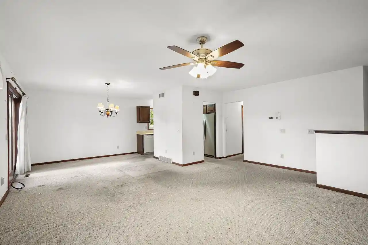 Homes for sale in Middleton, WI | 3906 Rolling Hill Dr Dr, Middleton, WI 53562 | MLS# 2025358
