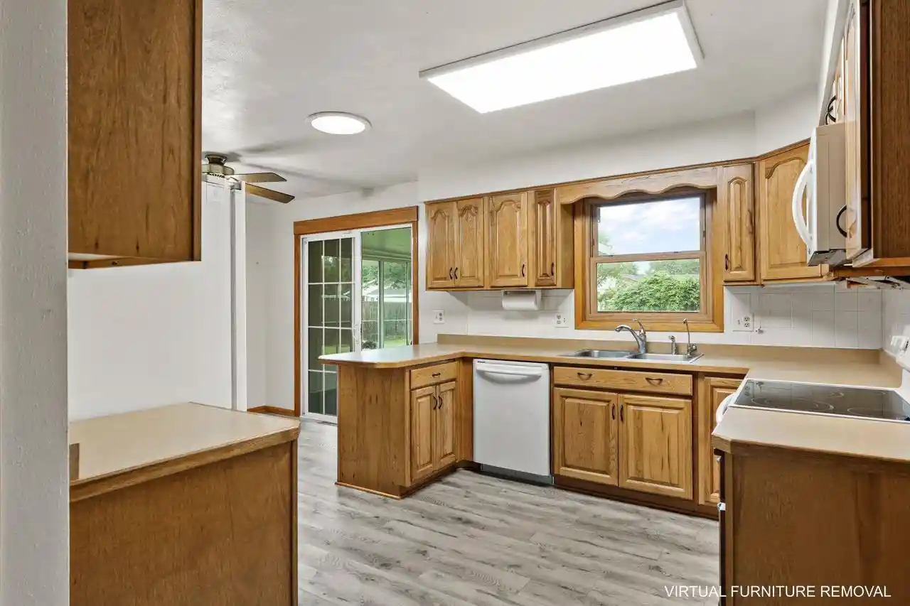 2nd image of 1520 N Pontiac Dr Dr, Janesville, WI 53545 | MLS# 2025359