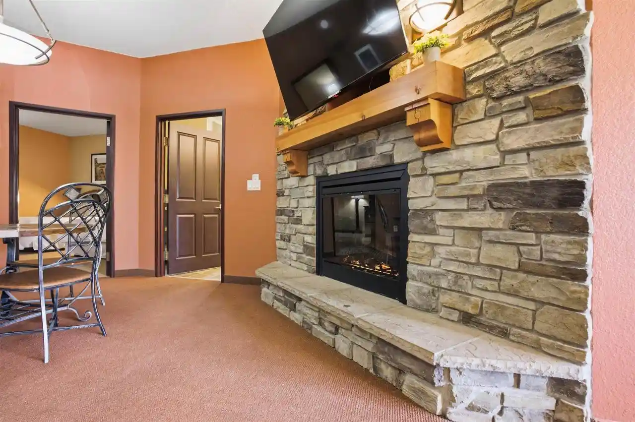 4th image of 2411 River Road Road #2210, Wisconsin Dells, WI 53965 | MLS# 2025369