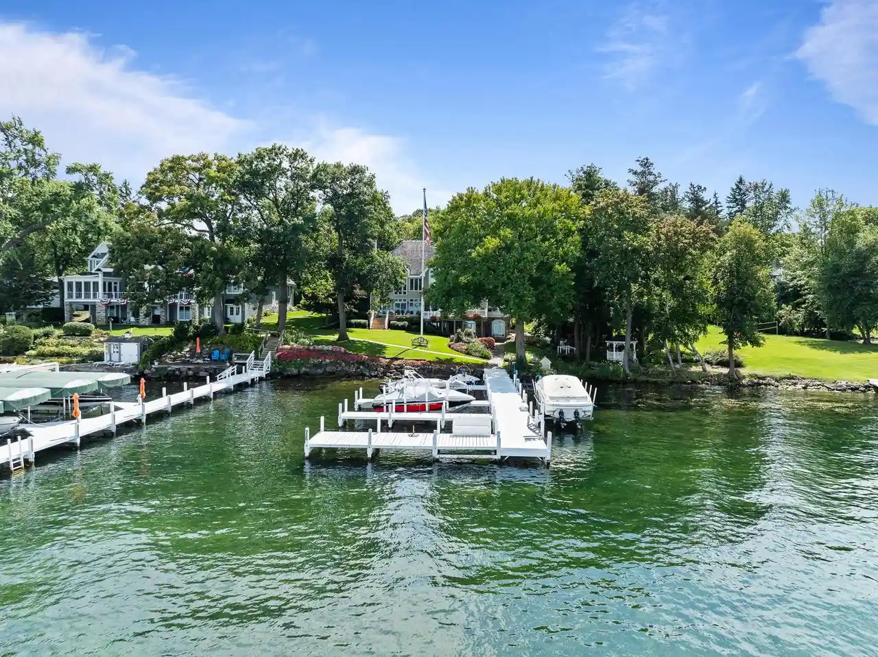 2nd image of W2908 Walcowis Dr Dr, Lake Geneva, WI 53147 | MLS# 1966302