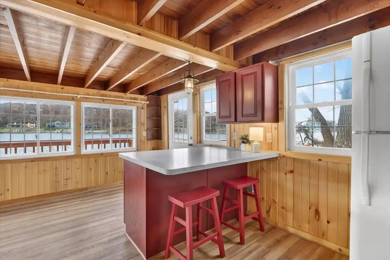 4th image of 433 E Ellendale Road Road, Edgerton, WI 53534 | MLS# 2025376