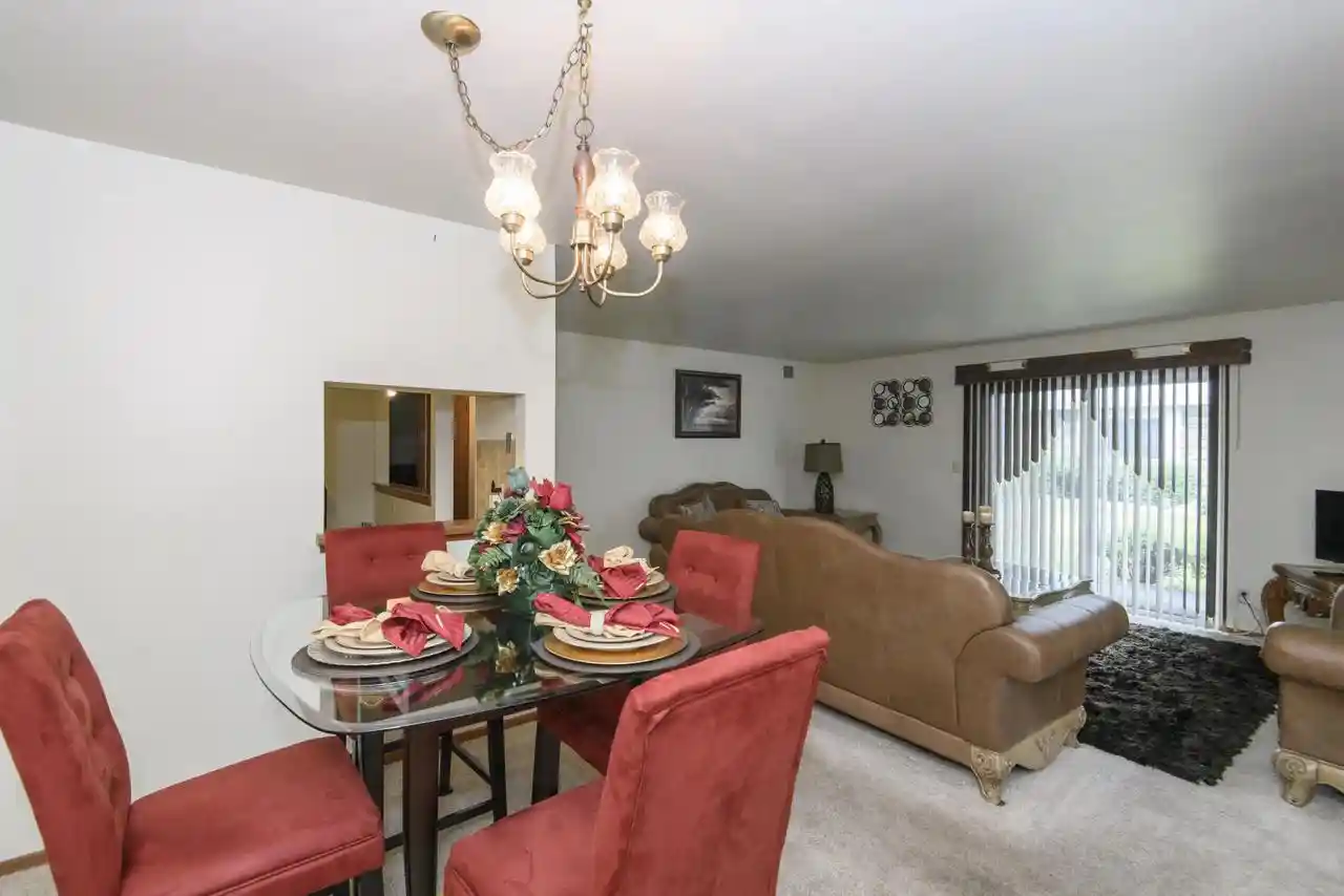 Homes for sale in Germantown, WI | W177n9769 Riversbend Circle E Circle E, Germantown, WI 53022 | MLS# 1966317