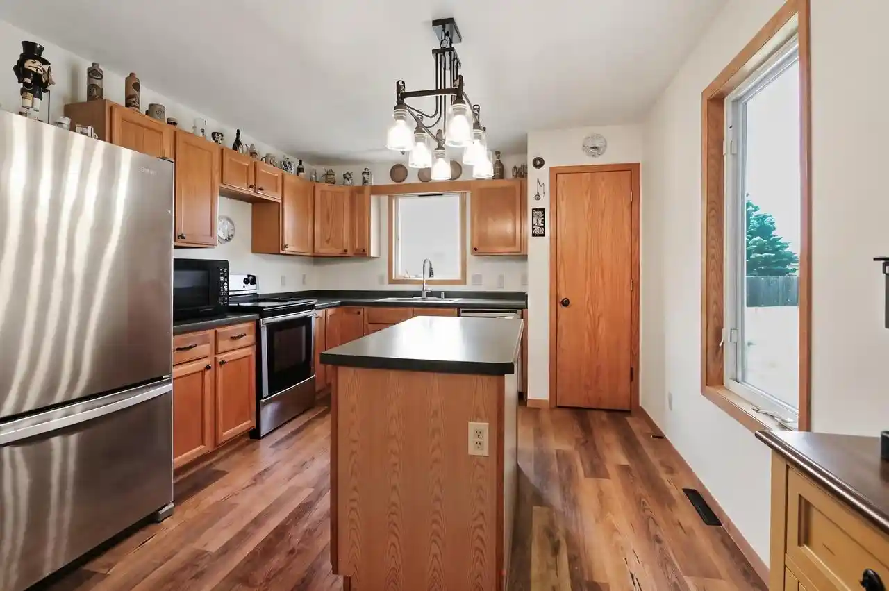 Homes for sale in Hartford, WI | 1551 Woodruff Way Way, Hartford, WI 53027 | MLS# 1966322