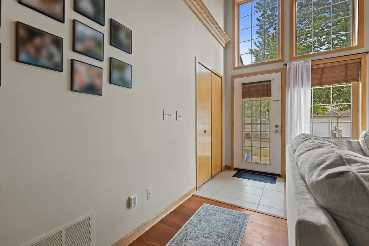 Homes for sale in Waukesha, WI | 2419 Fox River Parkway Parkway, Waukesha, WI 53189 | Houzeo