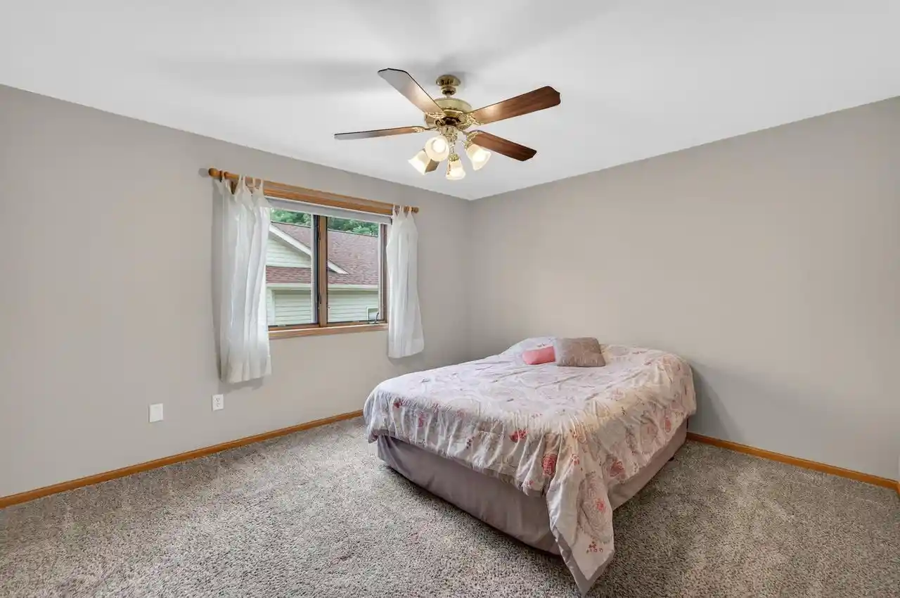 5th image of 467 Sherbrooke Dr Dr, Sun Prairie, WI 53590 | MLS# 2025386