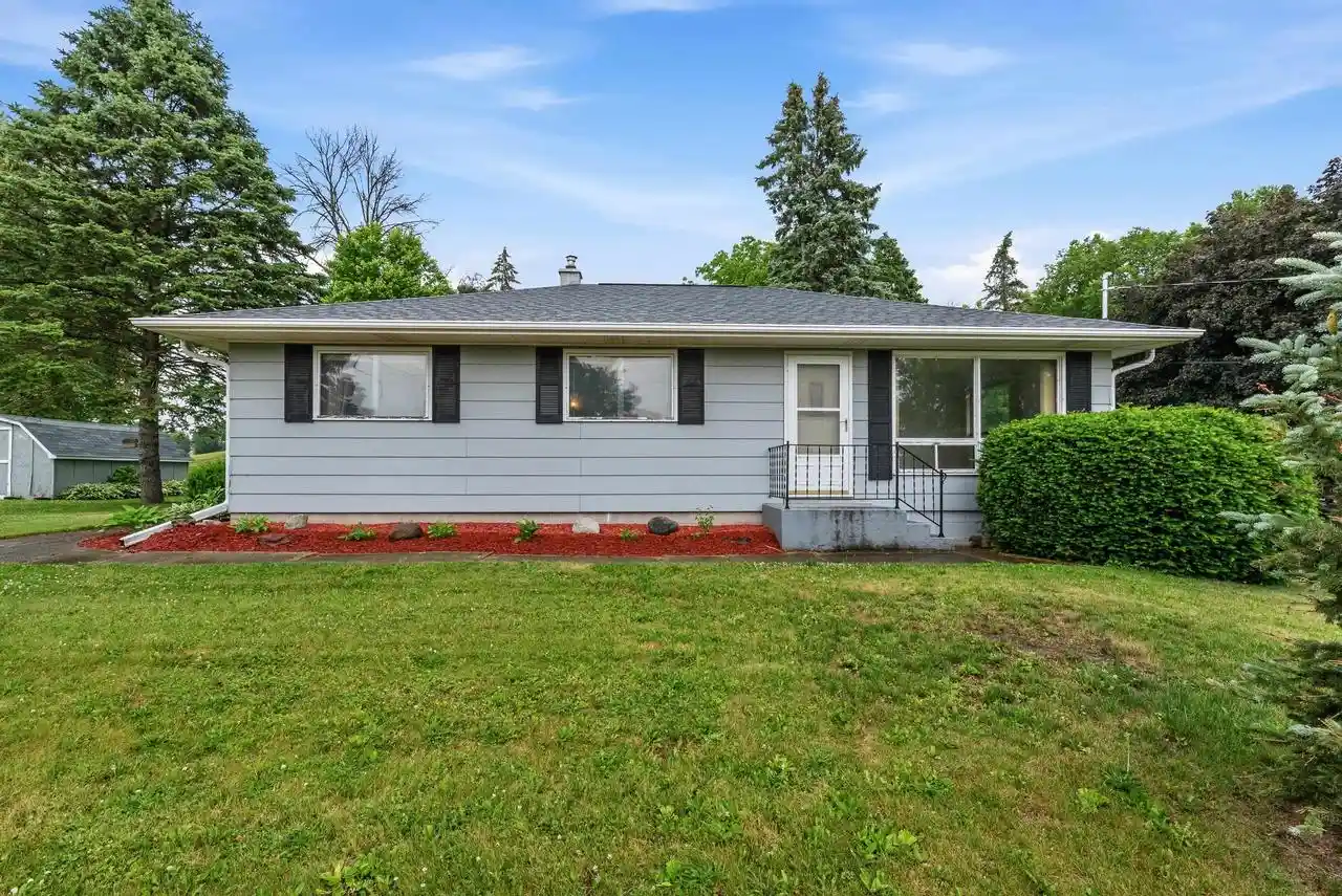 Homes for sale in Beaver Dam, WI | N8236 Wi 33 Road Road, Beaver Dam, WI 53916 | MLS# 2025387