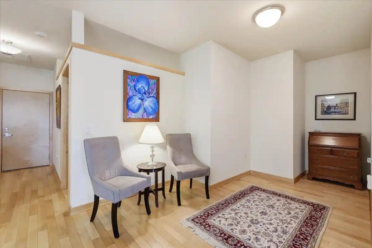 4th image of 555 S Midvale Blvd Blvd, Madison, WI 53711
