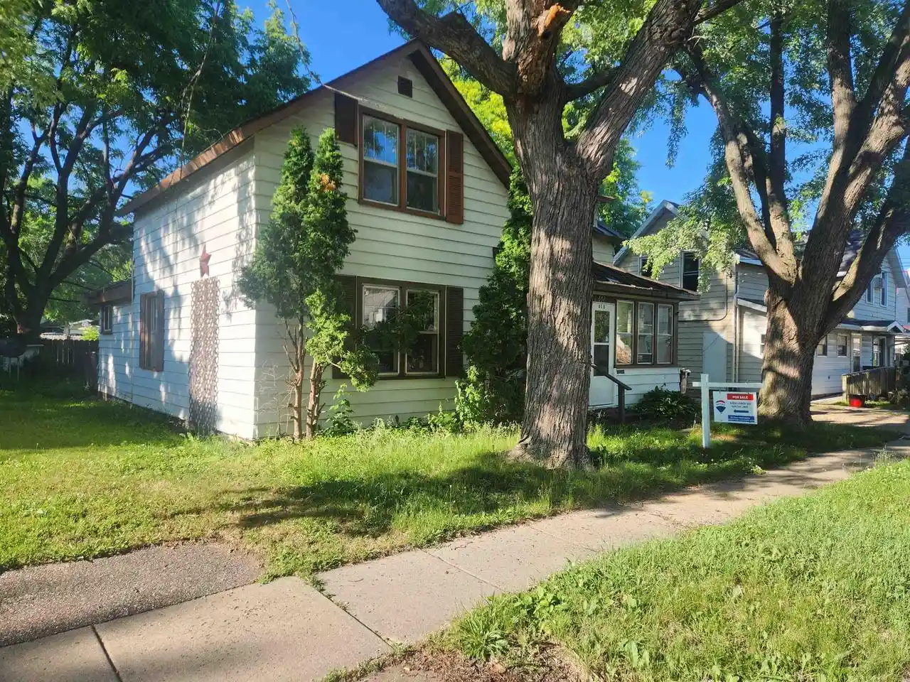 Homes for sale in Mauston, WI | 415 West Avenue Avenue, Mauston, WI 53948 | MLS# 2025394