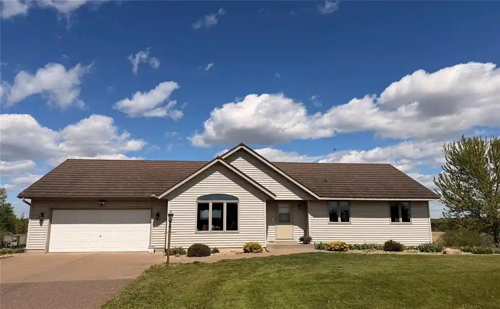 Homes for sale in Chippewa Falls, WI | 16415 50th Ave, Chippewa Falls, WI 54729 | MLS# 1602084