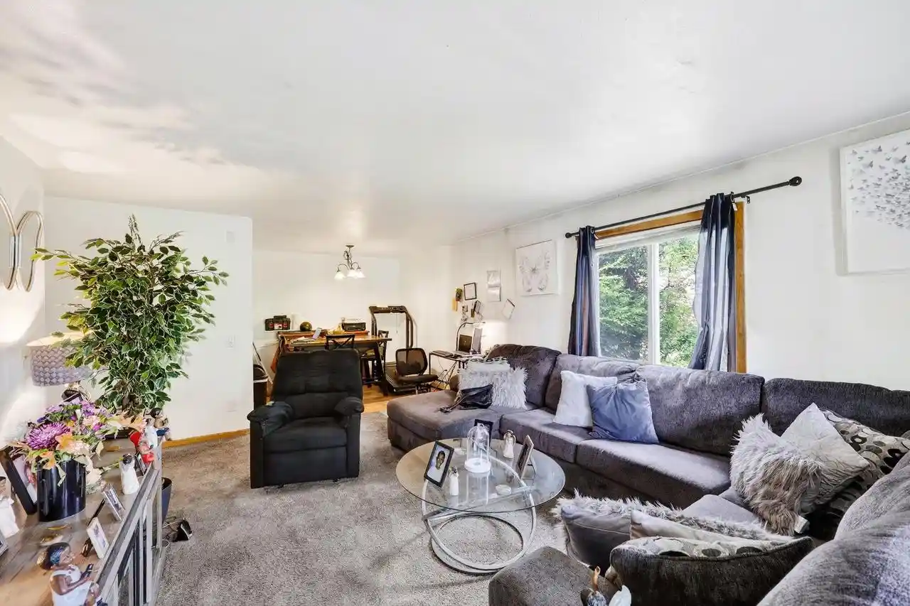 image of 50 Whitcomb Cir Cir, Madison, WI 53711