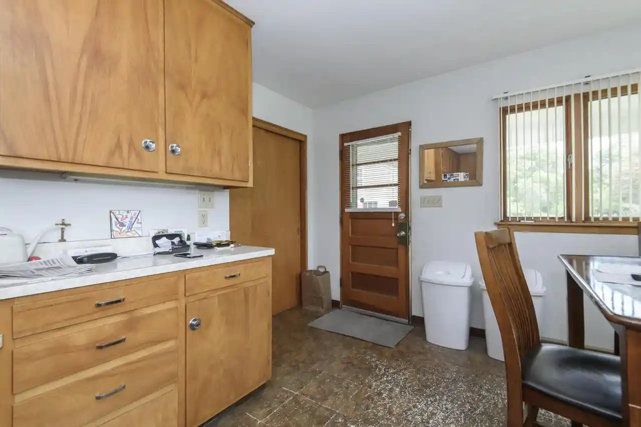 Homes for sale in Mequon, WI | 9610 N Cedarburg Road Road, Mequon, WI 53092 | MLS# 1966358
