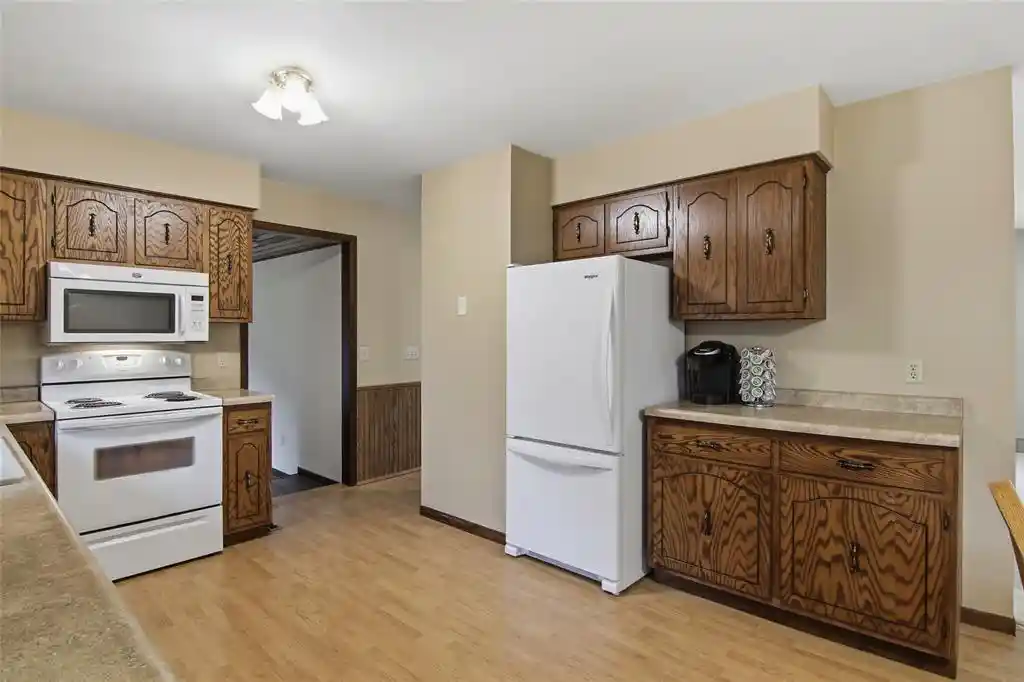 Homes for sale in Eau Claire, WI | 1218 Raedel Road Road, Eau Claire, WI 54703 | MLS# 1602034