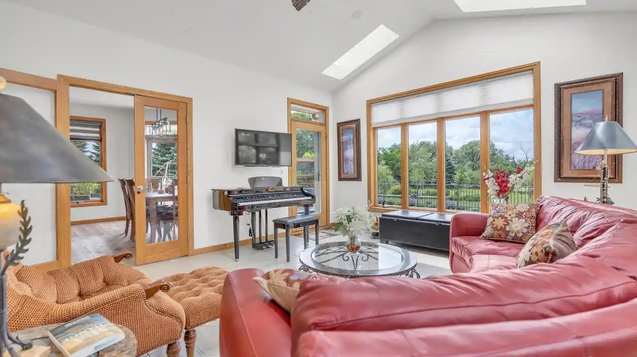 2nd image of 420 N Country Lane Lane, Fond Du Lac, WI 54935 | MLS# 1966370