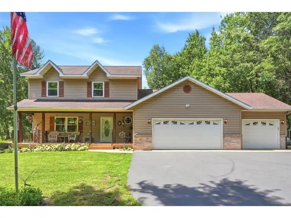 1st image of 733 220th Street Street, Osceola, WI 54020 | MLS# 7089481