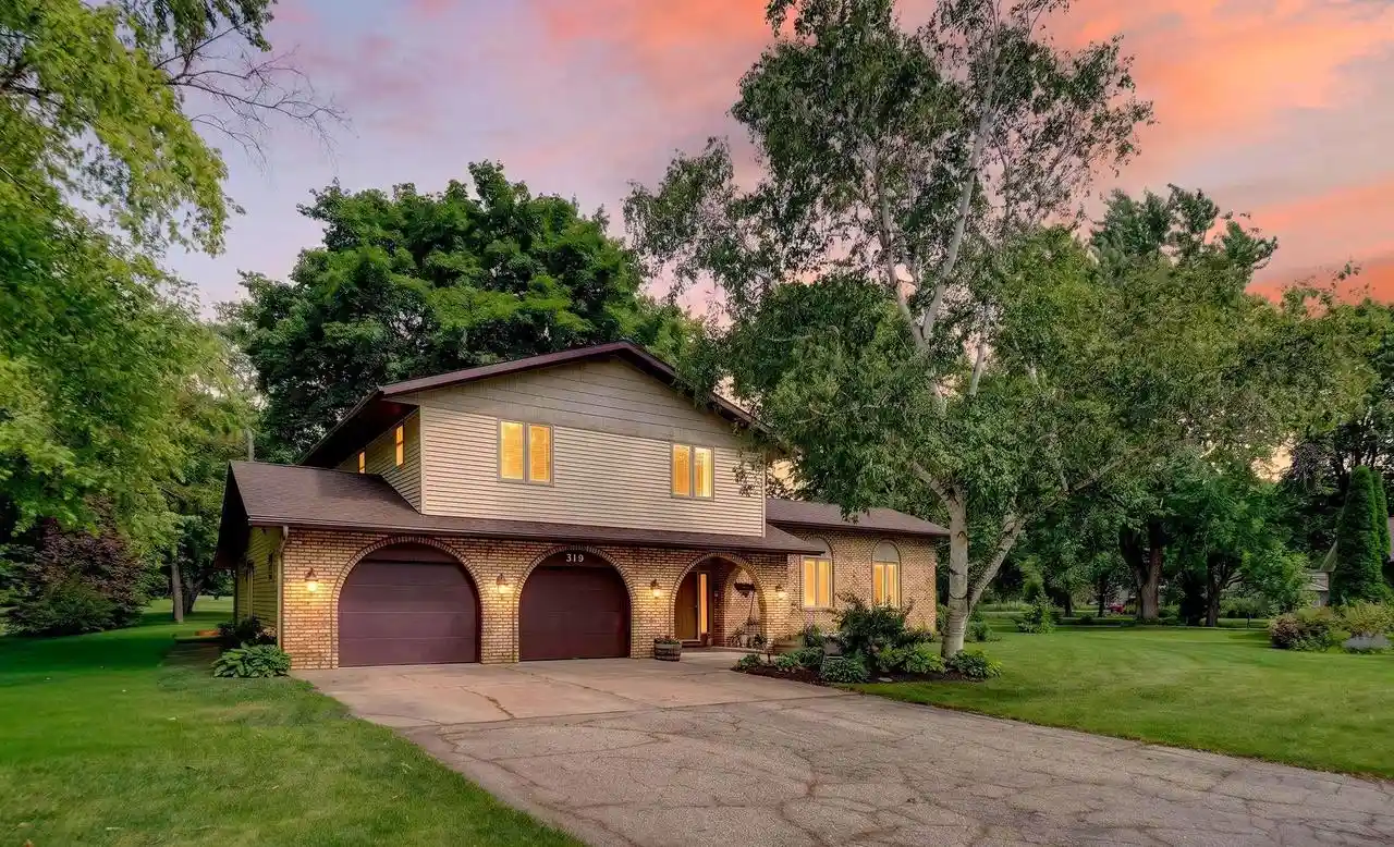 1st image of 319 Fairway Dr Dr, Columbus, WI 53925 | MLS# 2025407