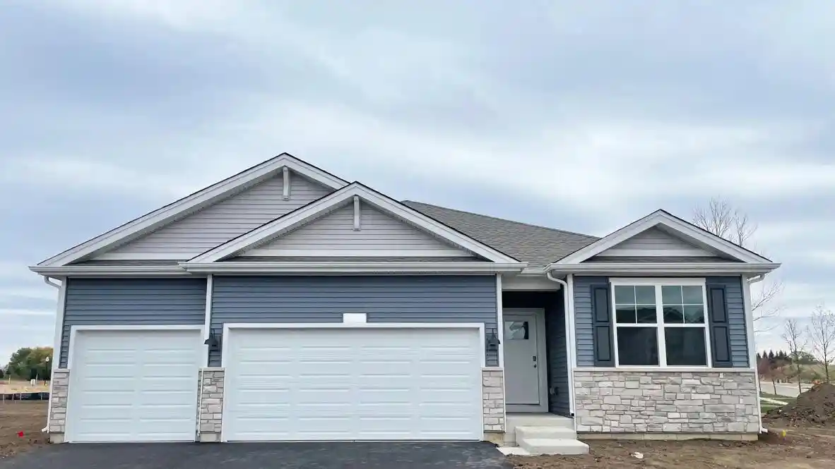 Homes for sale in Mount Pleasant, WI | 5746 Hunter Dr Dr, Mount Pleasant, WI 53406 | MLS# 1966374