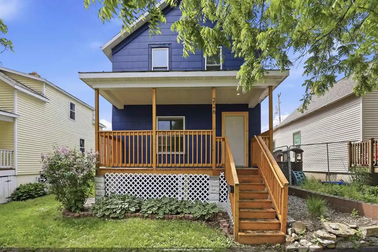 1st image of 226 Congress Street Street, Oconto, WI 54153 | MLS# 50327050