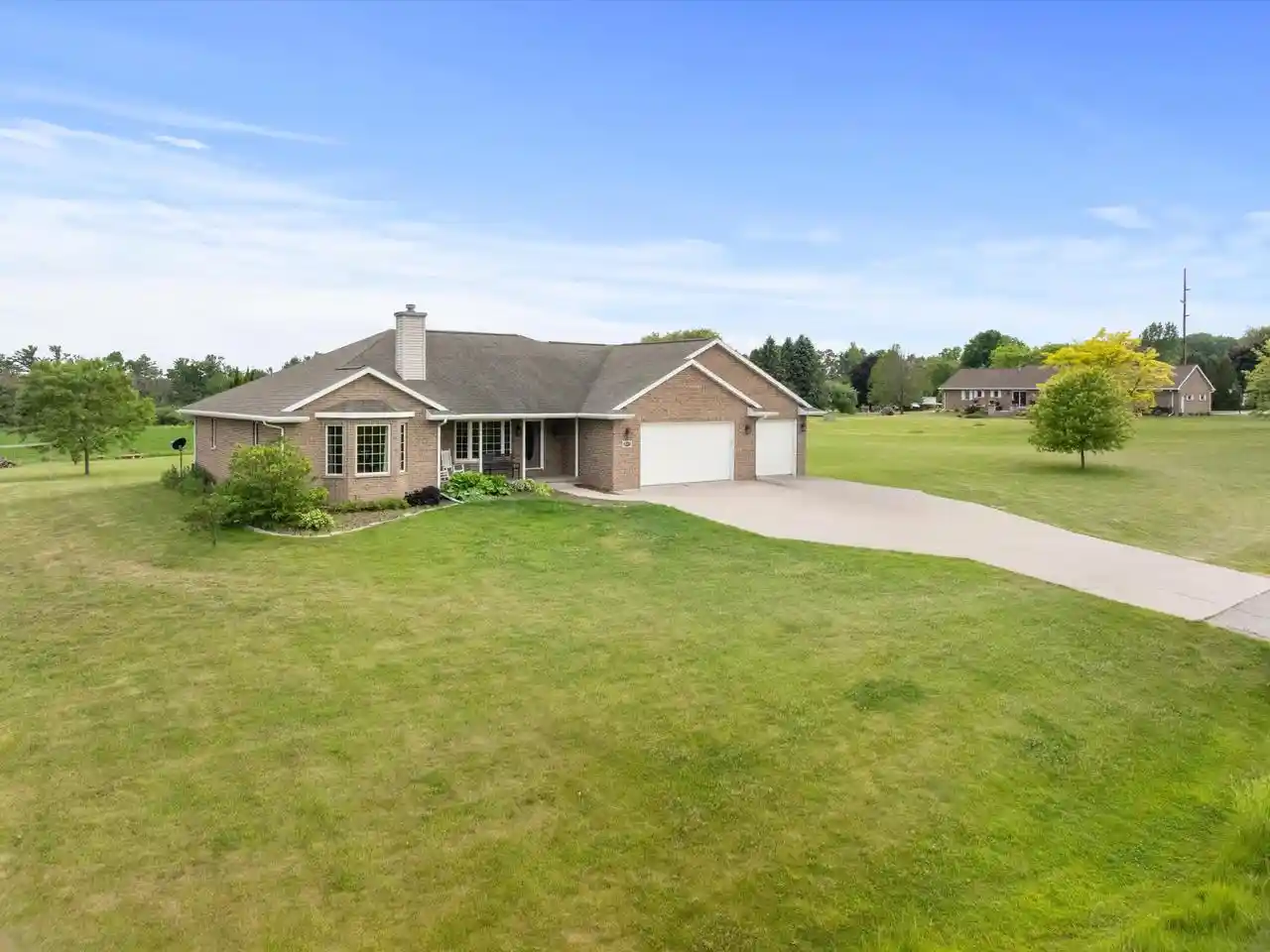 Homes for sale in Manitowoc, WI | 5177 Catalina Court Court, Manitowoc, WI 54220 | MLS# 1966381