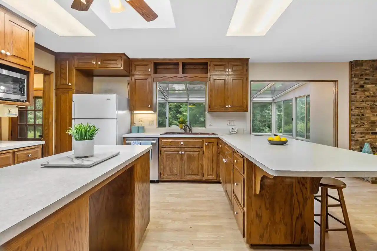 2nd image of 5620 Harris Circle Circle, Fitchburg, WI 53575 | MLS# 2025419