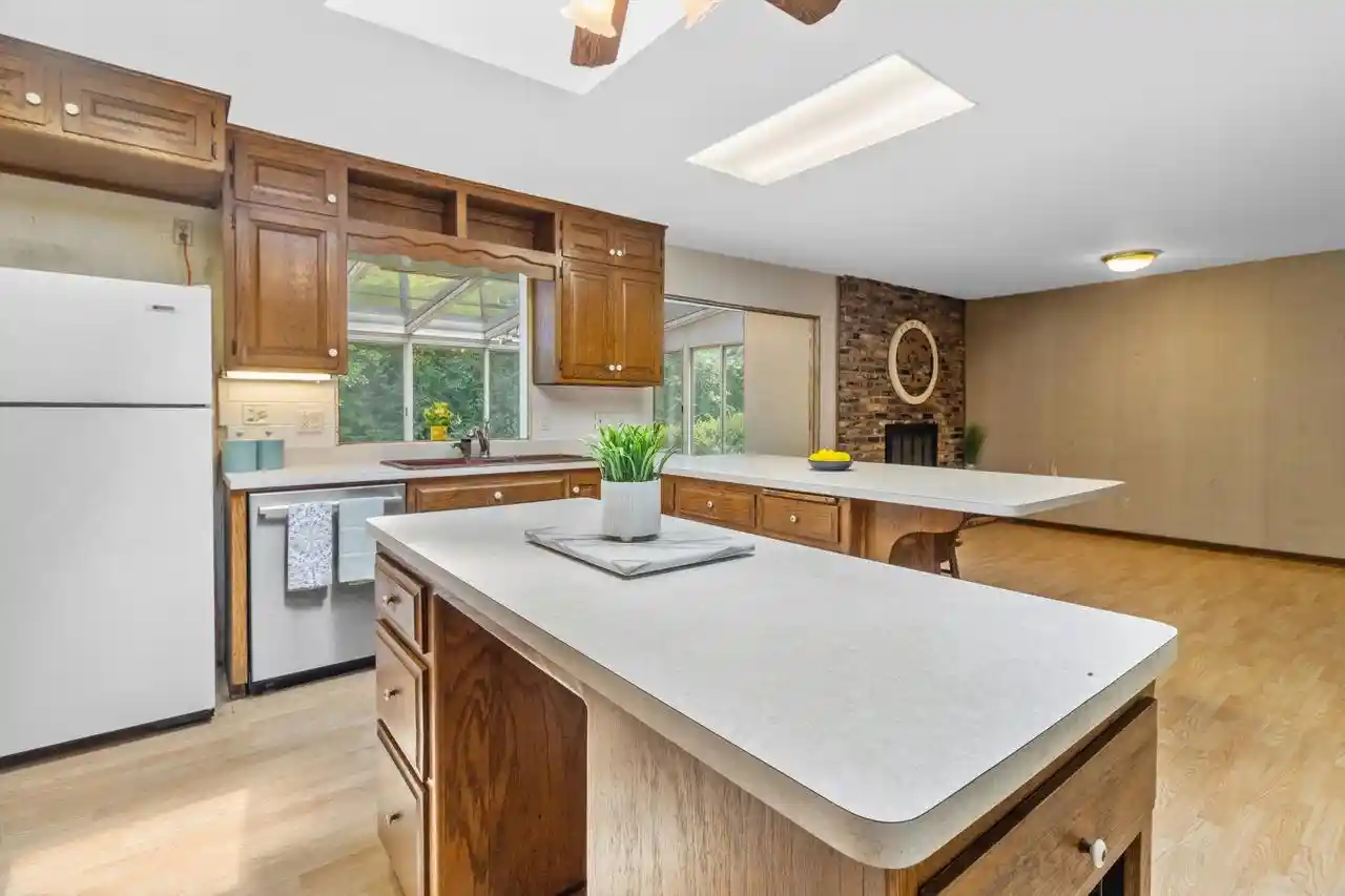 4th image of 5620 Harris Circle Circle, Fitchburg, WI 53575 | MLS# 2025419