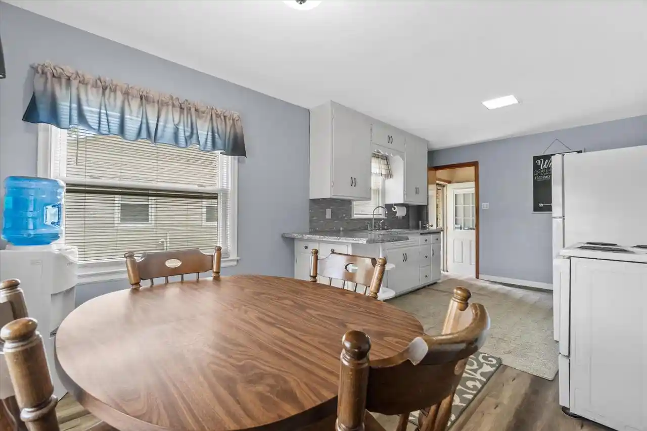 Homes for sale in South Milwaukee, WI | 637 Oak Street Street, South Milwaukee, WI 53172 | MLS# 1966389