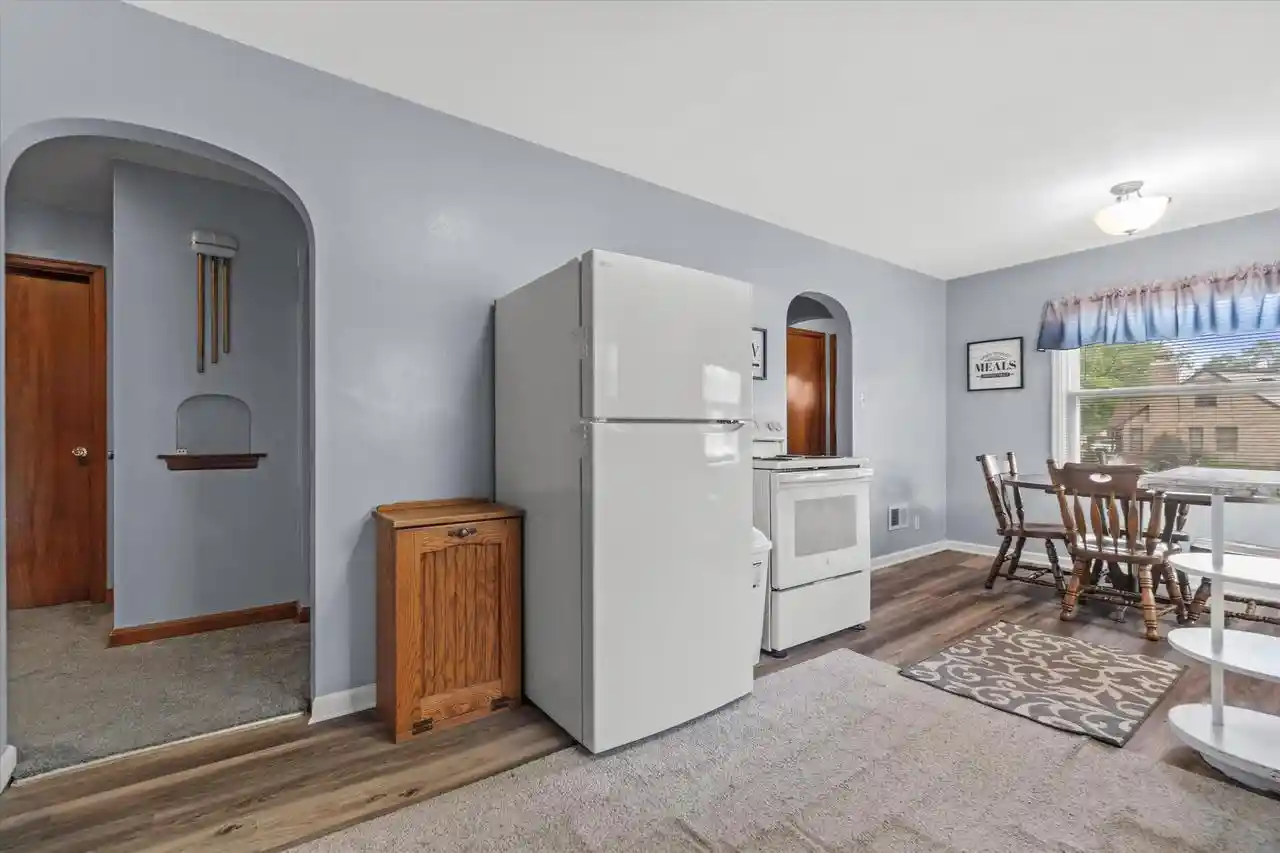 Homes for sale in South Milwaukee, WI | 637 Oak Street Street, South Milwaukee, WI 53172 | MLS# 1966389