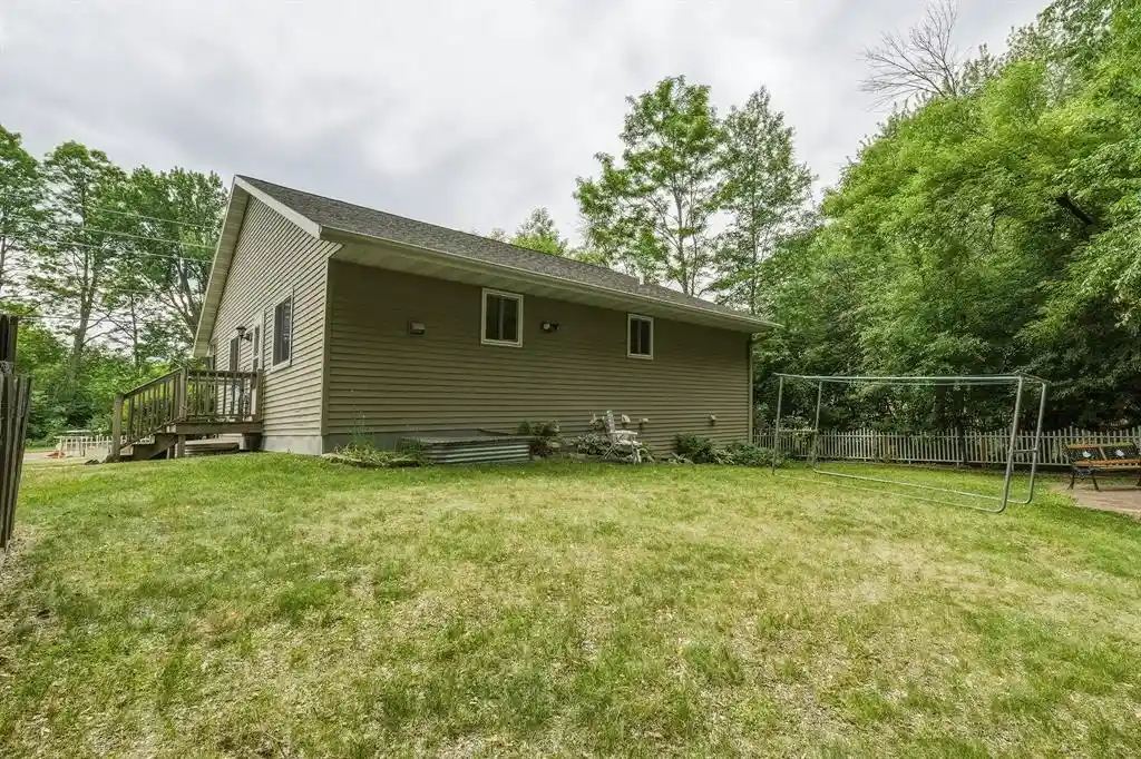 Homes for sale in Eau Claire, WI | 3206 W Folsom, Eau Claire, WI 54703 | MLS# 1601855