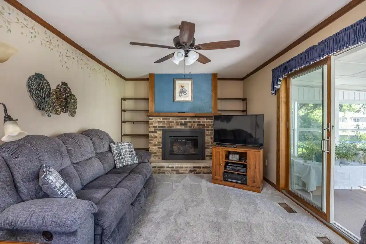 Homes for sale in Oshkosh, WI | 1710 Arlington Dr Dr, Oshkosh, WI 54904 | MLS# 50327099