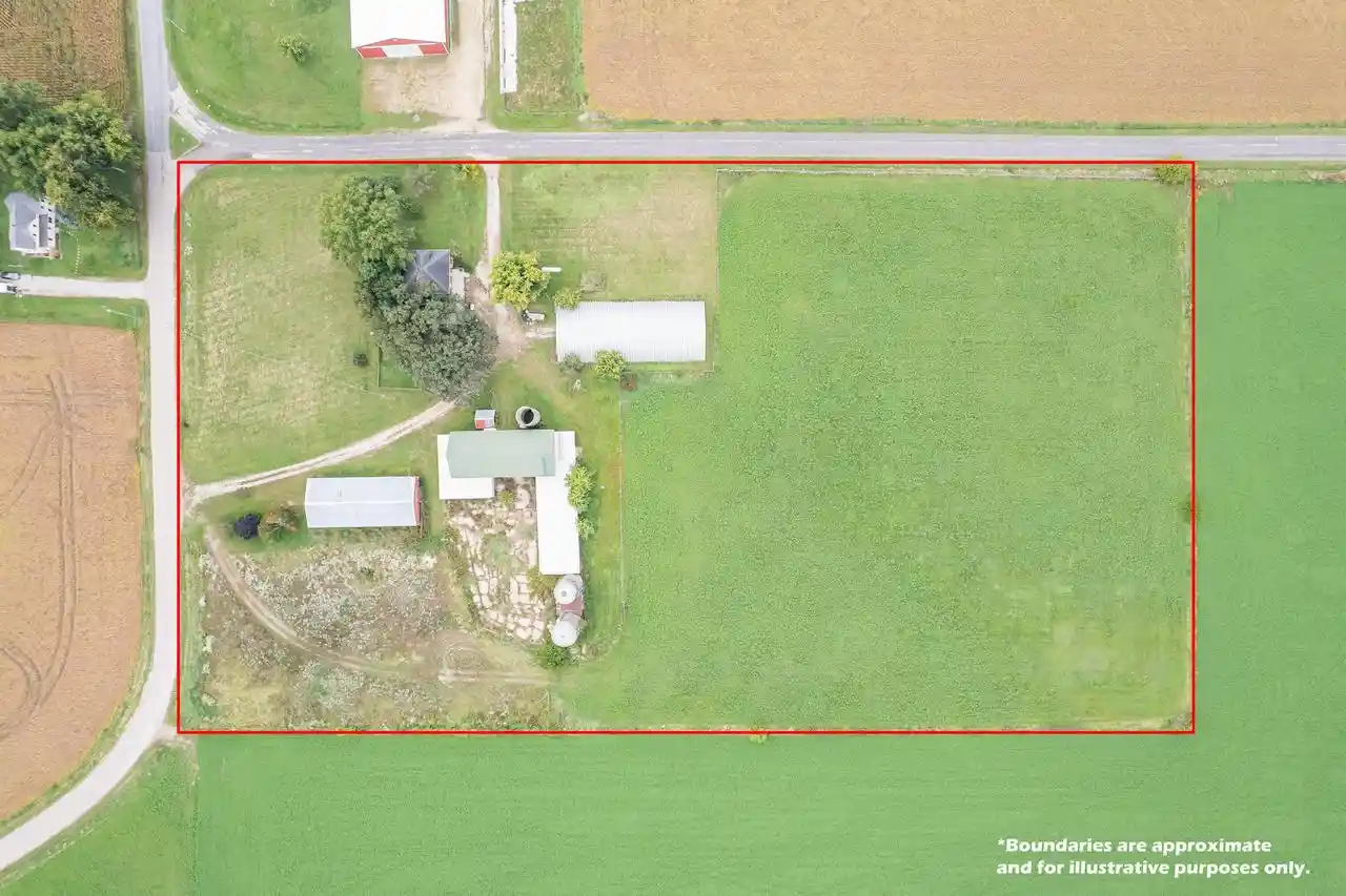 Homes for sale in Waterloo, WI | W12040 Sullivan Road Road, Waterloo, WI 53594 | MLS# 1966437