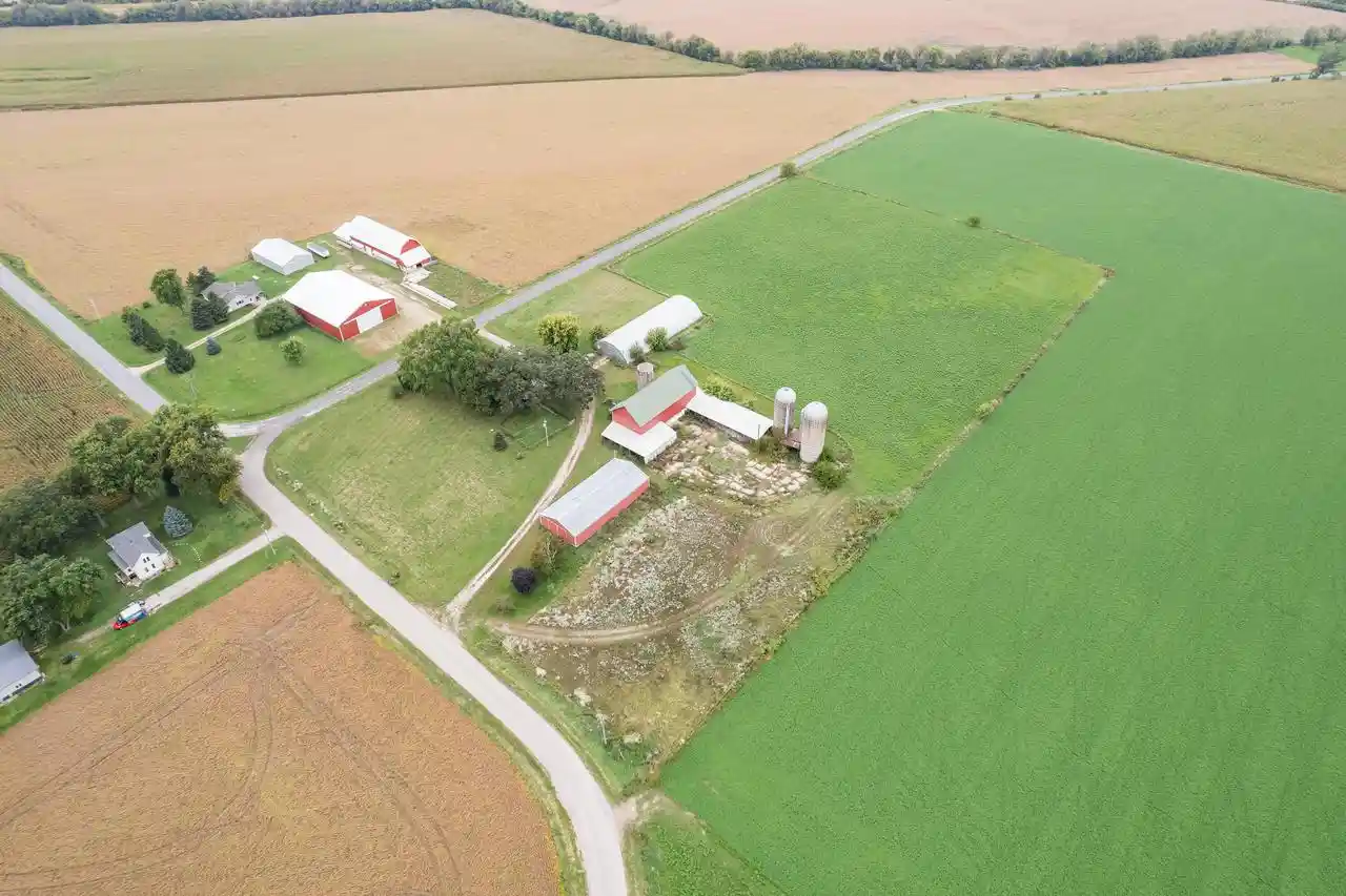 Homes for sale in Waterloo, WI | W12040 Sullivan Road Road, Waterloo, WI 53594 | MLS# 1966437