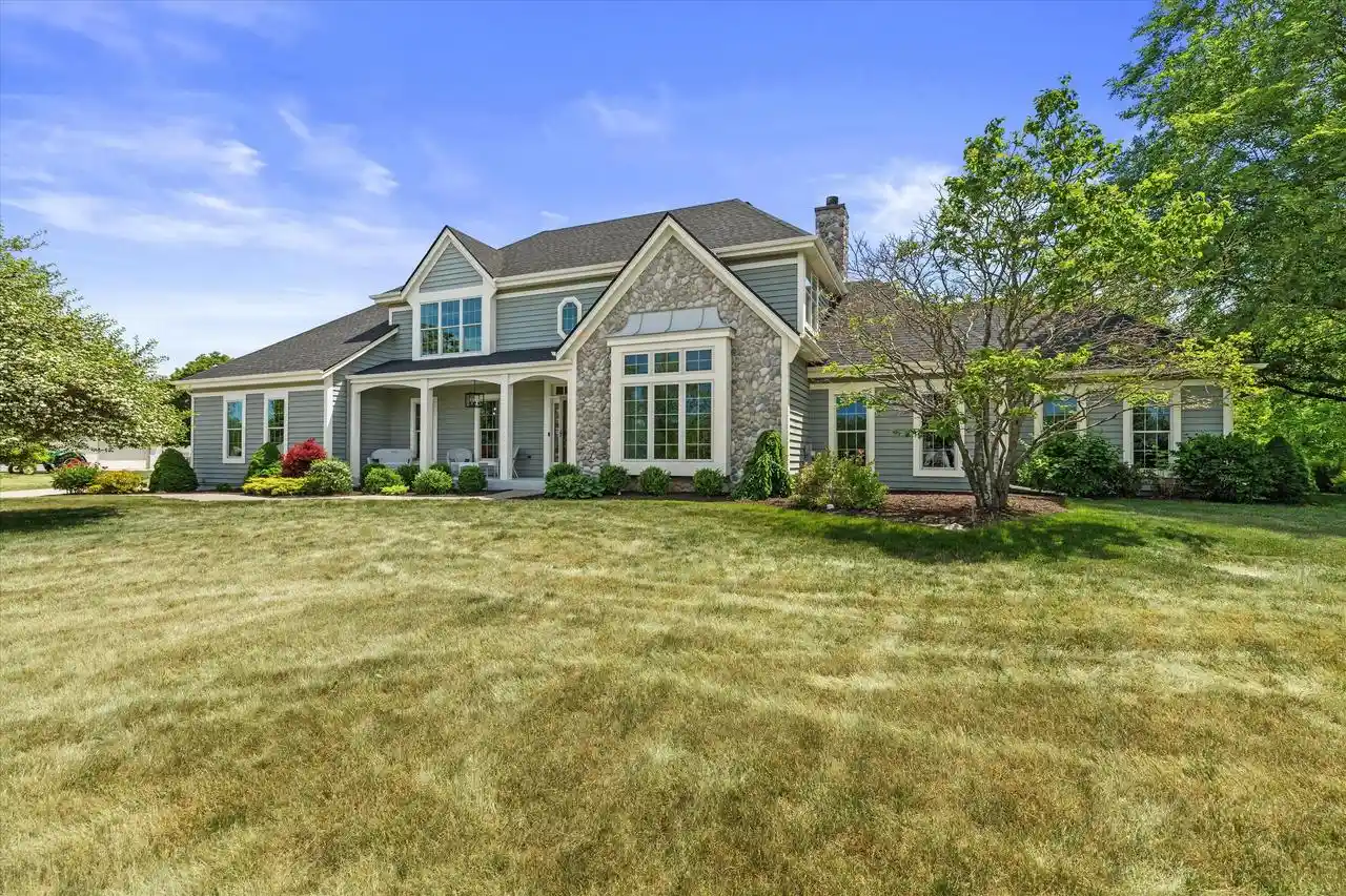 Homes for sale in Colgate, WI | 4983 Romans Way Way, Colgate, WI 53017 | MLS# 1966438