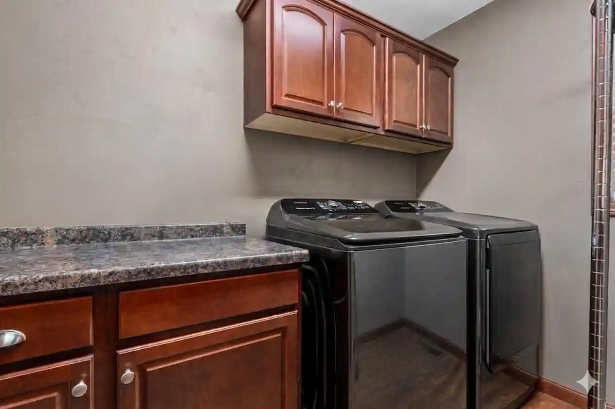Homes for sale in Neenah, WI | 802 Sundial Lane Lane, Neenah, WI 54956 | MLS# 1966440