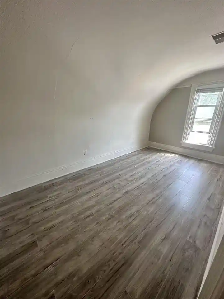 4th image of 423-425 Center Avenue Avenue, Janesville, WI 53548 | MLS# 2025458