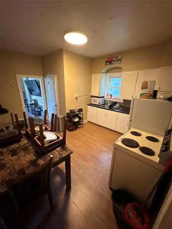 image of 216 Fry St St, Eau Claire, WI 54703