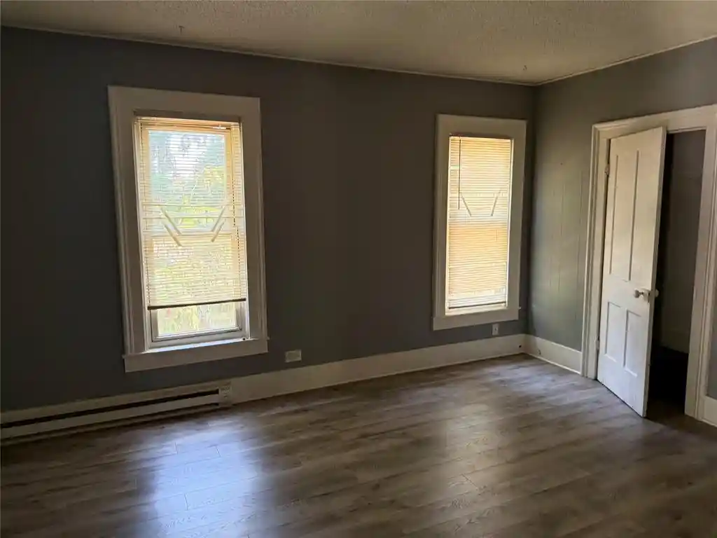 image of 216 Fry St St, Eau Claire, WI 54703