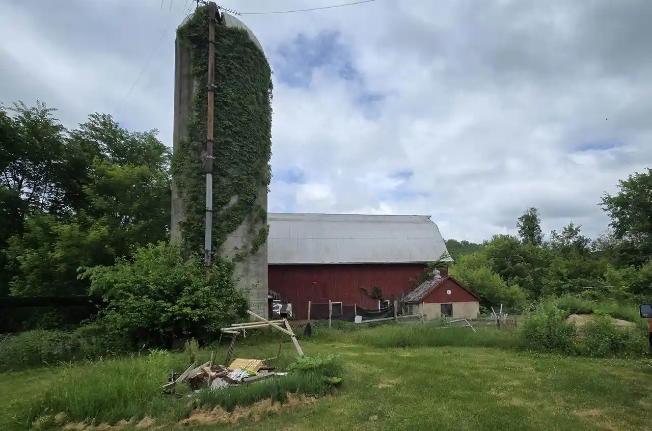 Homes for sale in Highland, WI | 15928 Pine Tree Road Road, Highland, WI 53543 | MLS# 2025463