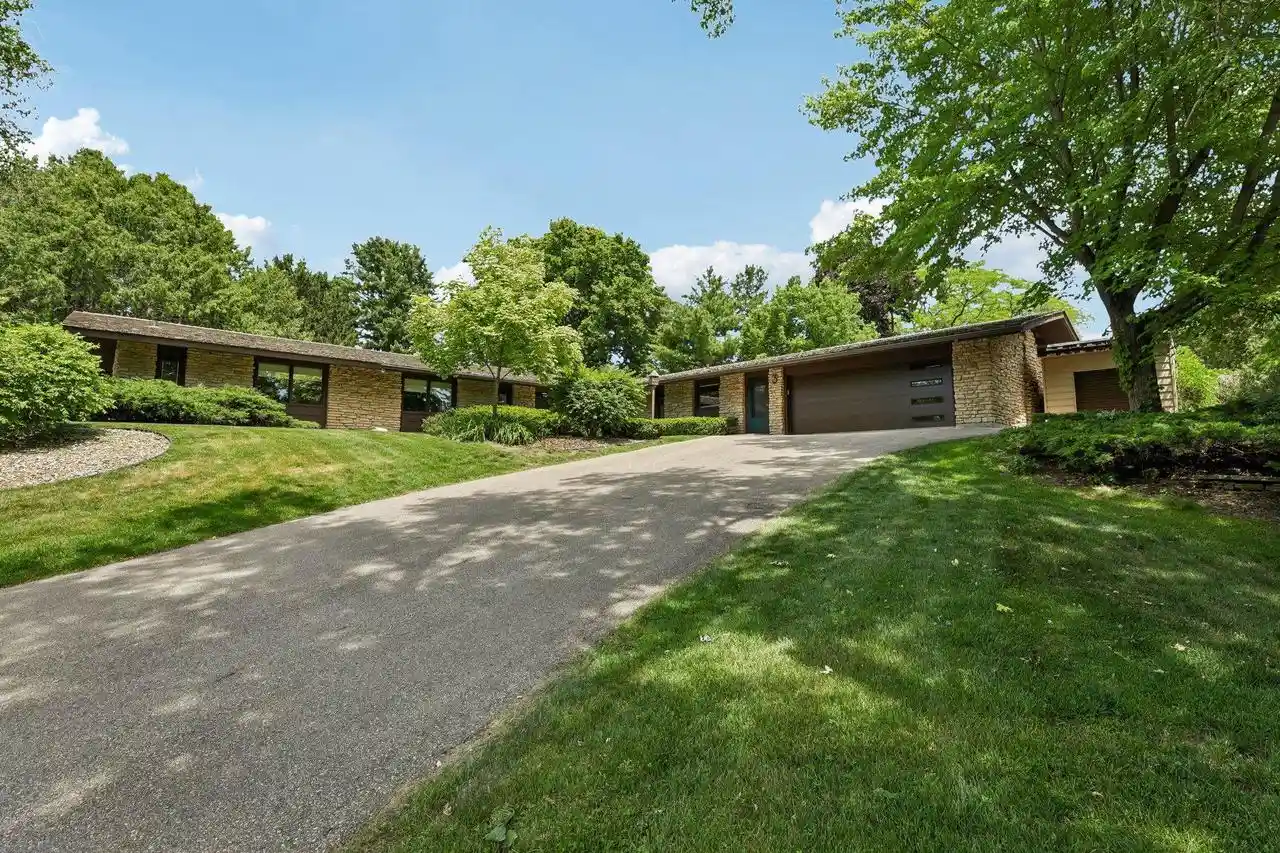 Photo 3 of Sale Pending at 3 Waushara Circle Circle, Madison, WI 53705 | MLS# 2025477 | Listing updated on 2026-08-26