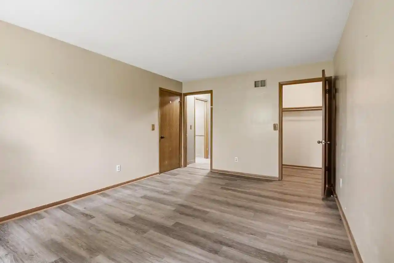 28th image of 2962 Madison Street Street #D, Waukesha, WI 53188 | MLS# 1966486