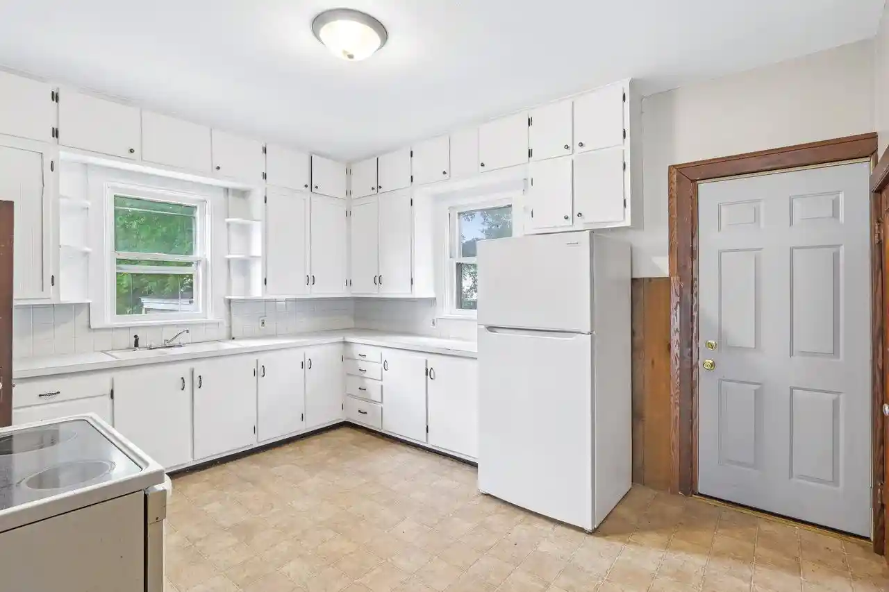 5th image of 6118 25Th Avenue Avenue, Kenosha, WI 53143 | MLS# 1966489