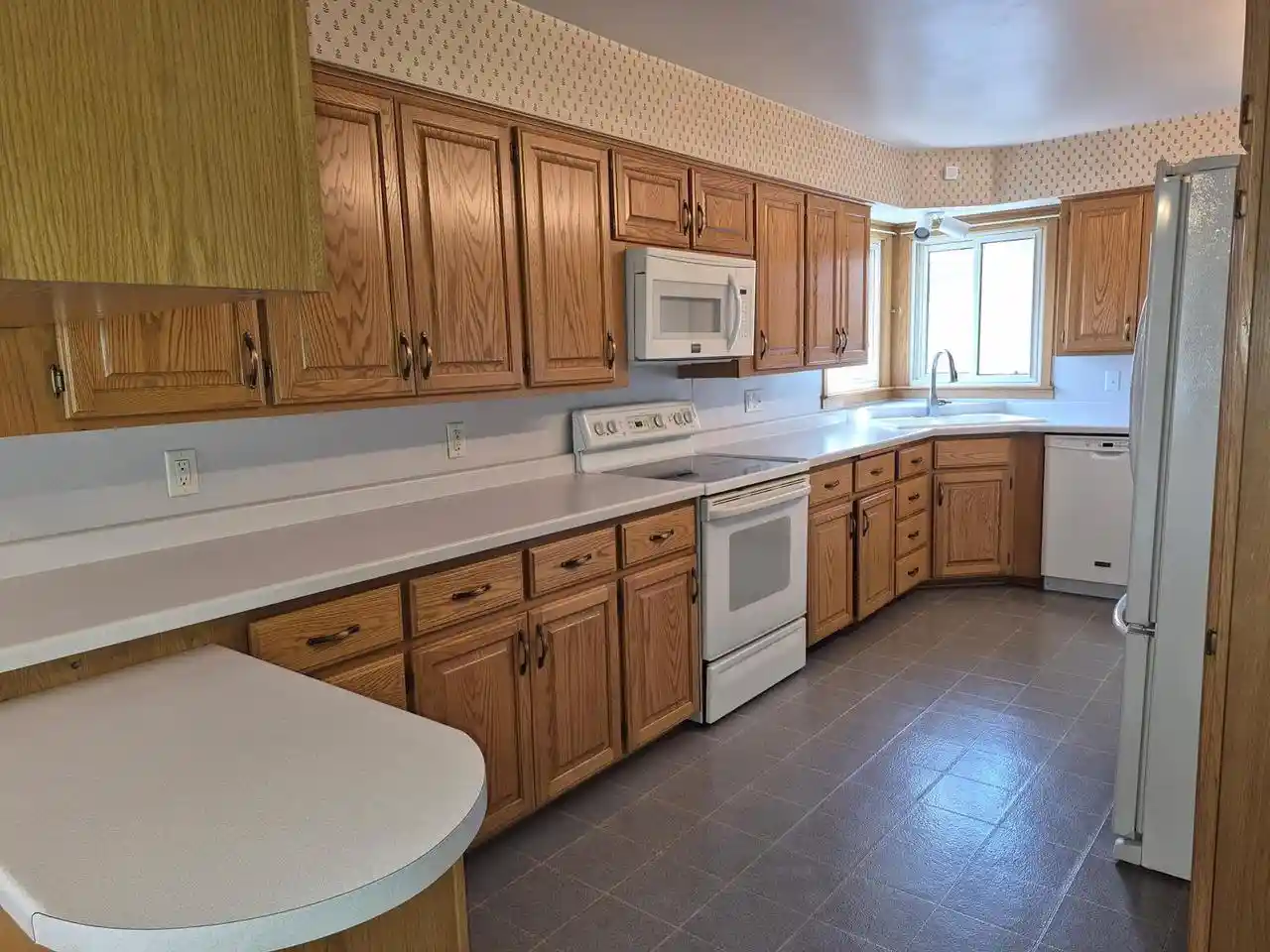 Homes for sale in Marshfield, WI | 708 S Felker Avenue Avenue, Marshfield, WI 54449 | MLS# 22602602