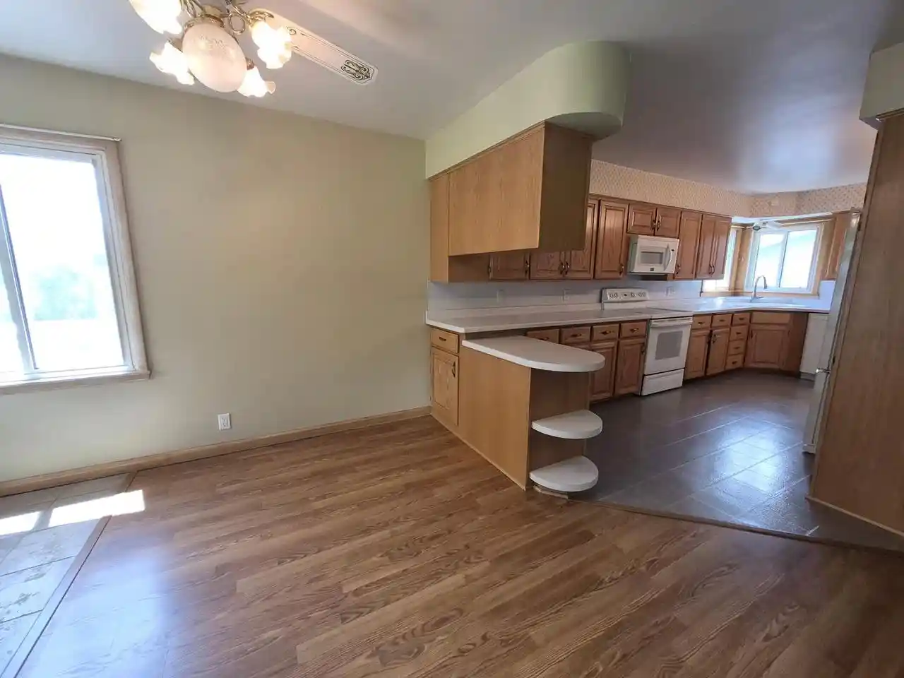 Homes for sale in Marshfield, WI | 708 S Felker Avenue Avenue, Marshfield, WI 54449 | MLS# 22602602