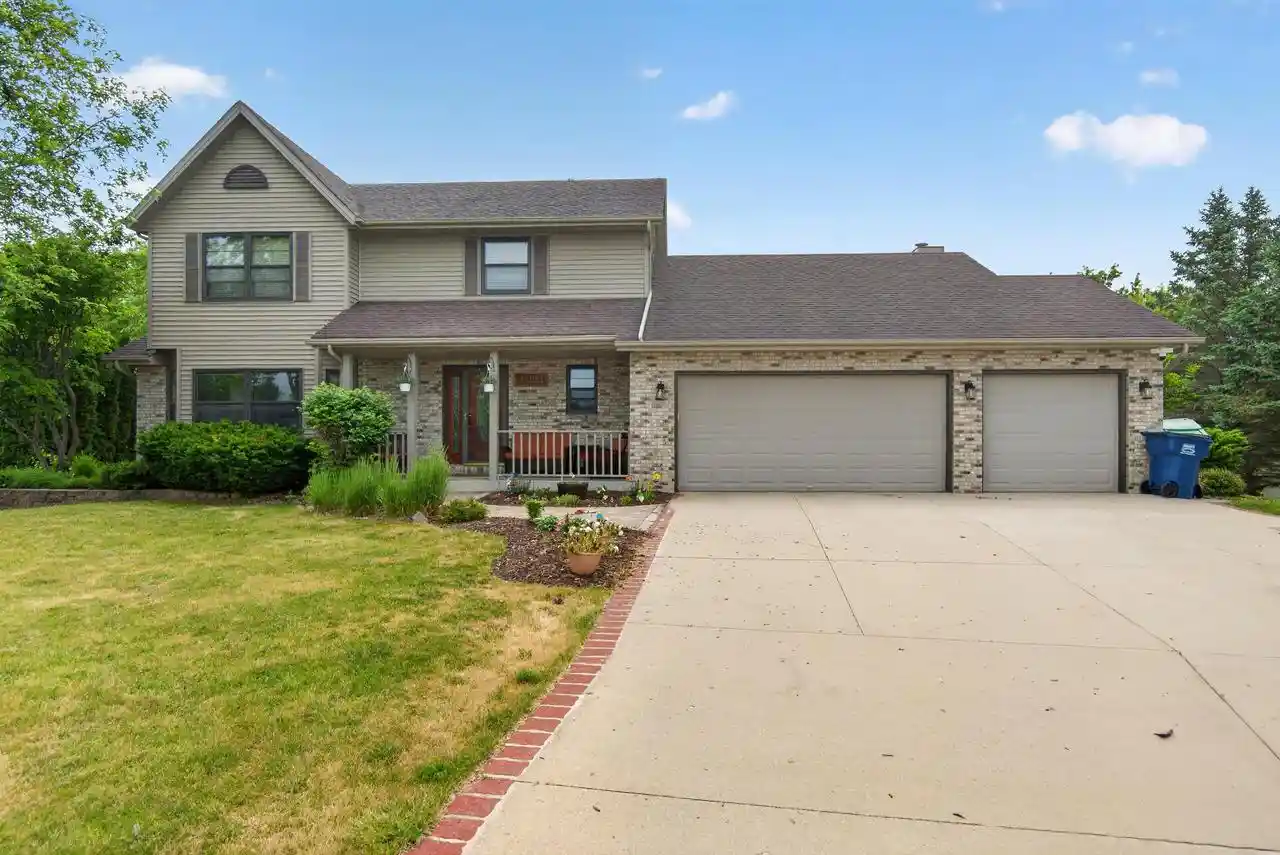 1st image of 215 Quail Circle Circle, West Bend, WI 53090 | MLS# 1966503