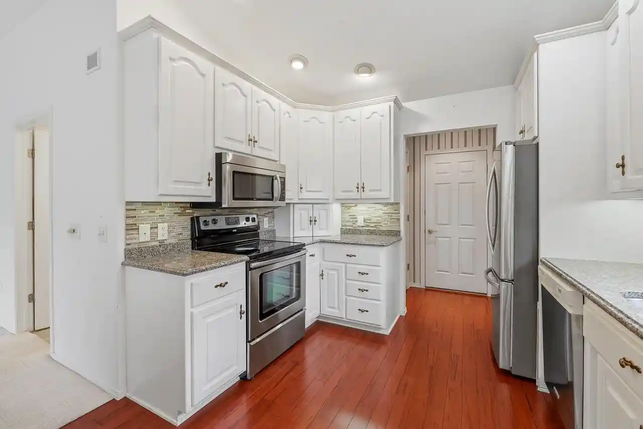 3rd image of 598 Sarah Dr Dr, Fond Du Lac, WI 54935 | MLS# 50327144