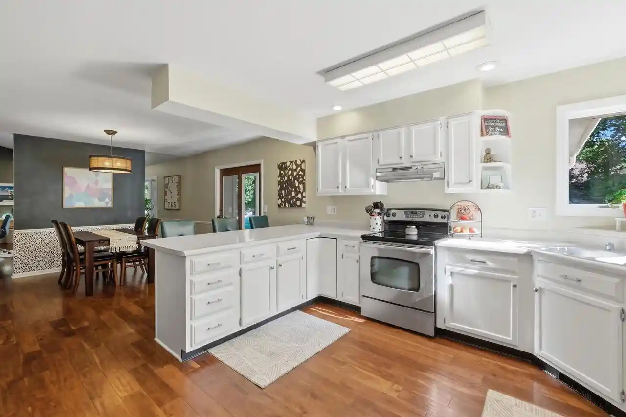 3rd image of 423 Butternut Dr Dr, Oregon, WI 53575 | MLS# 2025495