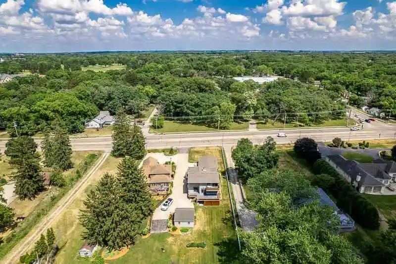 2nd image of 2230 S Riverside Dr Dr, Beloit, WI 53511 | MLS# 2025502