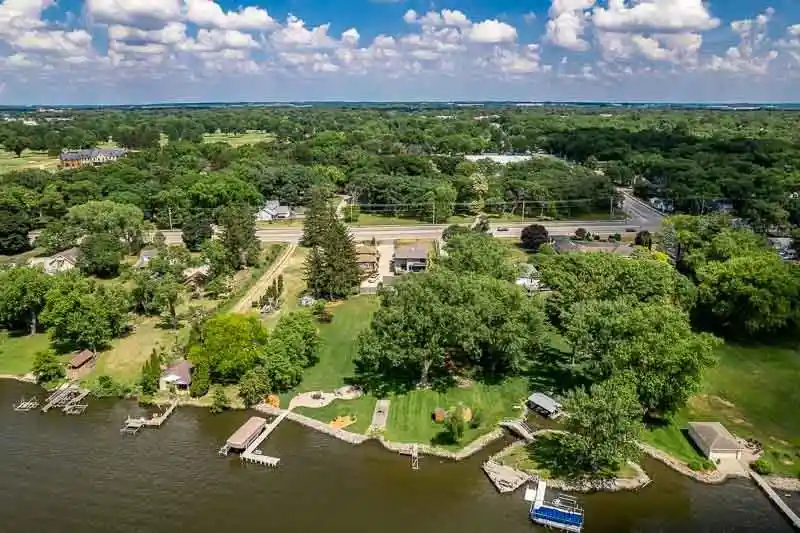 3rd image of 2230 S Riverside Dr Dr, Beloit, WI 53511 | MLS# 2025502