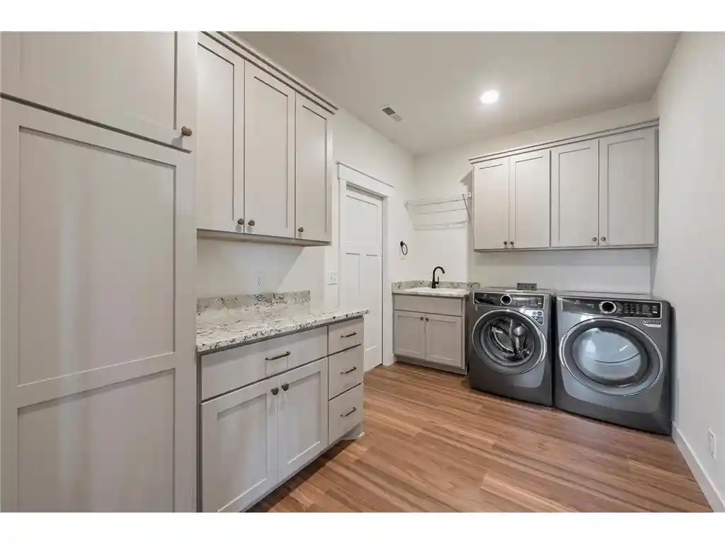 2nd image of 1091 Legend Lane Lane, River Falls, WI 54022 | MLS# 7090008