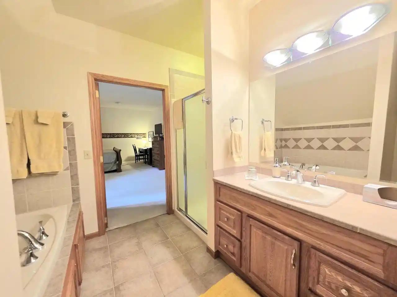 Listing Photo 4 - Condo for sale in building located at 711 Giddings Ave Ave, Sheboygan Falls, WI 53085 - Unit #707